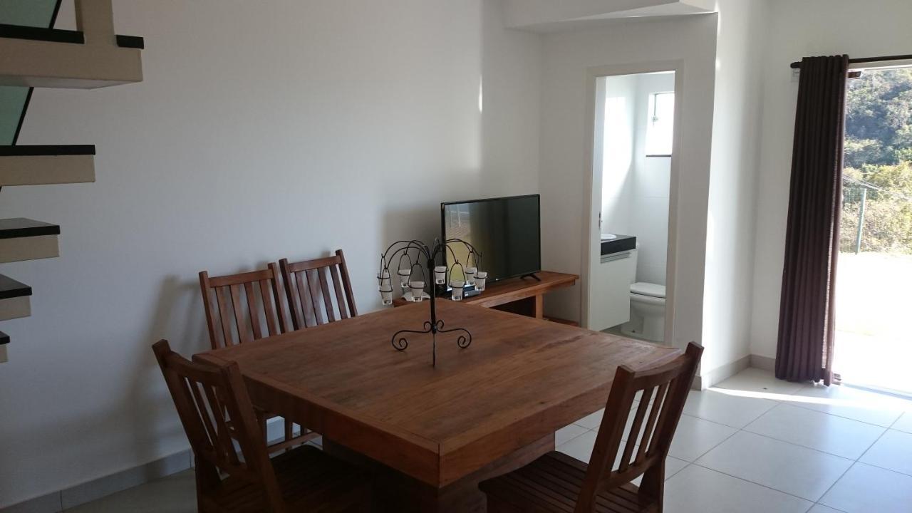 Apartamentos Mirante De Escarpas Capitólio エクステリア 写真