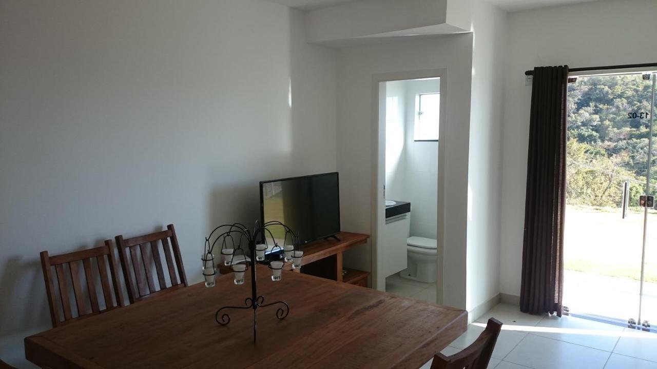 Apartamentos Mirante De Escarpas Capitólio エクステリア 写真